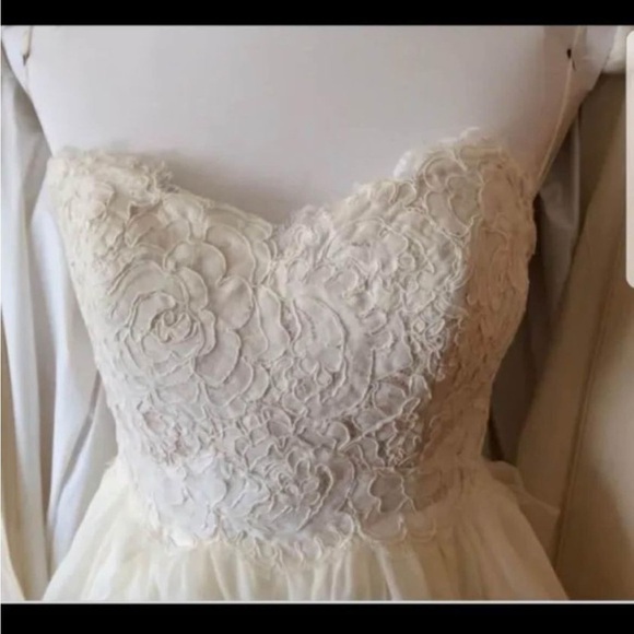 Hayley Paige KIRA Couture Wedding Gown size 10 - Picture 10 of 11